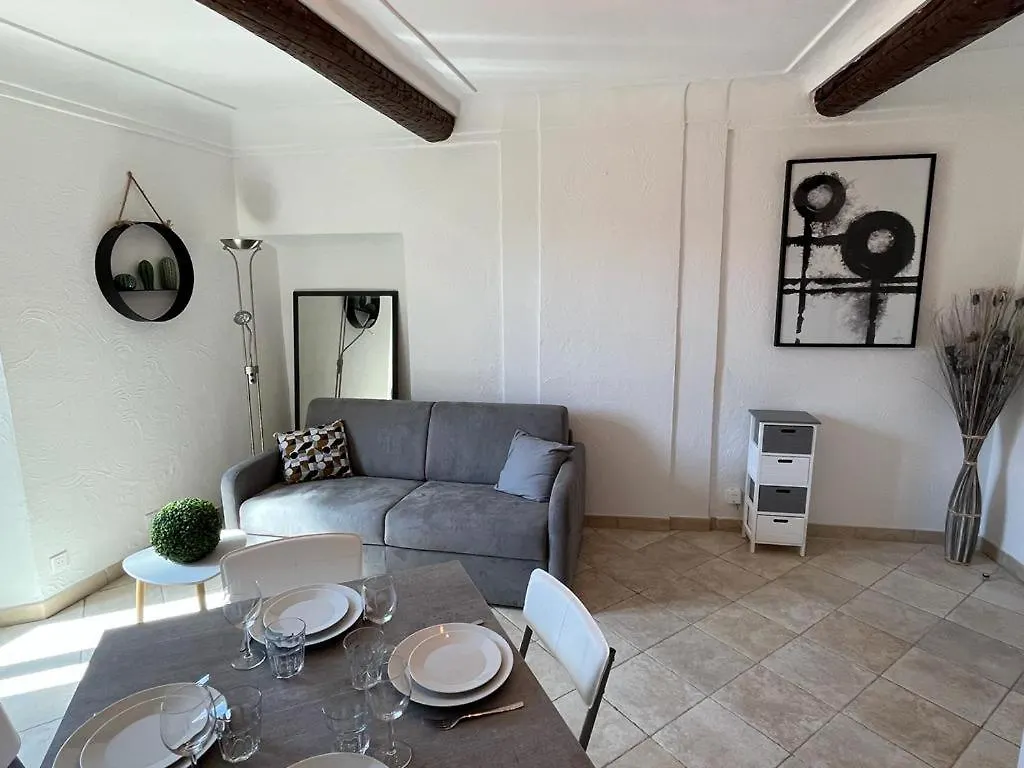 Duplex Vieille Ville Antibes 0*,